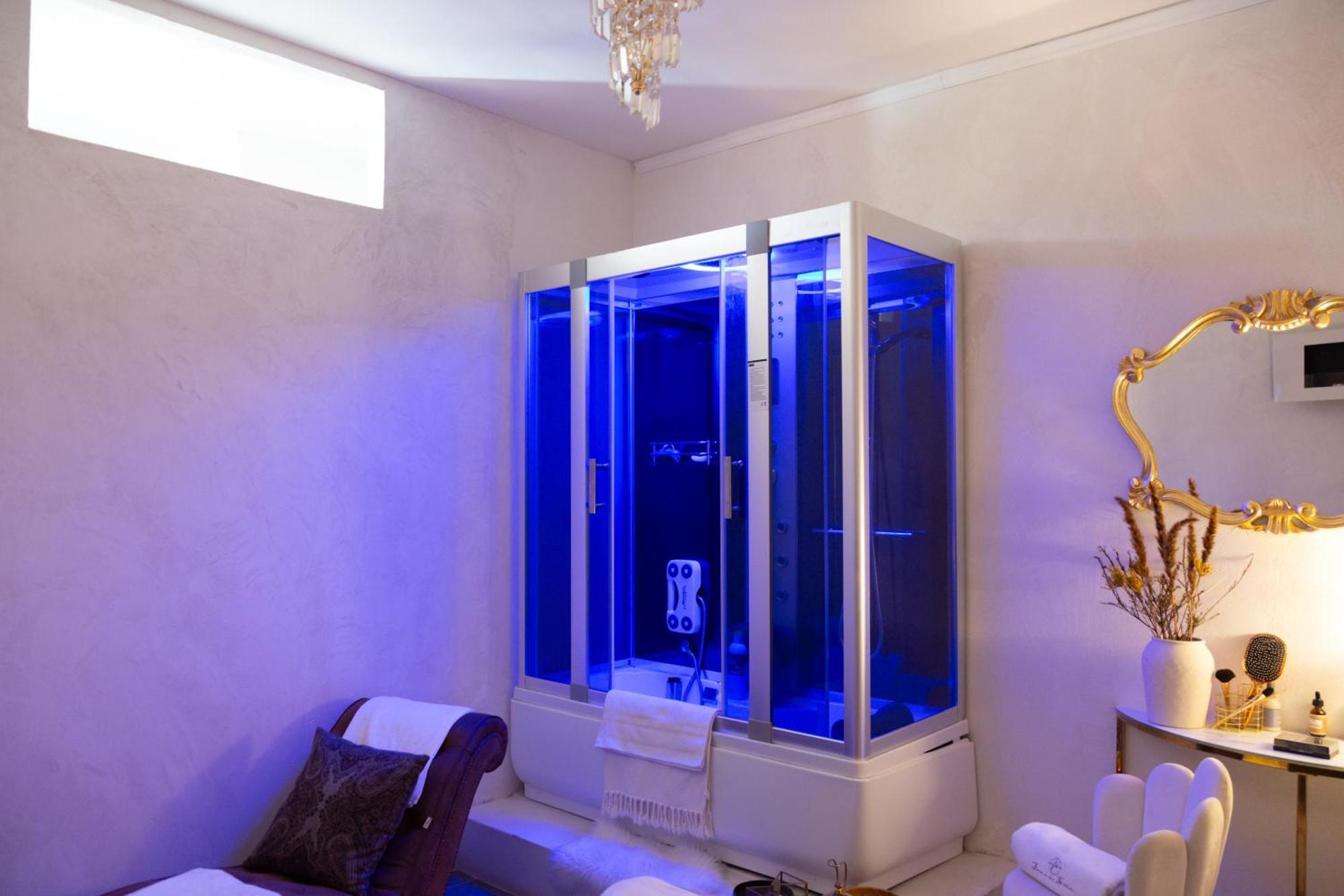 Femme Noir Luxury Spa Experience San Nicola La Strada Exterior foto